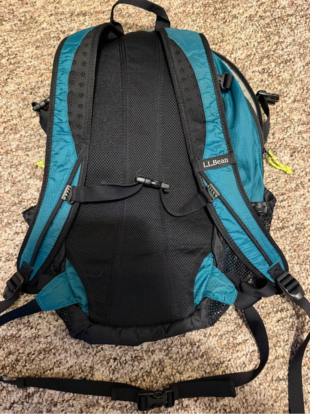 L.L. Bean Teal Stowaway Daypack - 24l